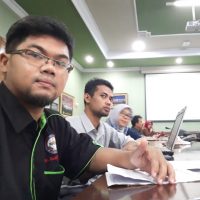 Didik Aribowo, S.T., M.T. (Sekretaris Jurusan Pendidikan Teknik Elektro Universitas Sultan Ageng Tirtayasa, Banten, Dosen PNS, Alumni TE UMY Angkatan 2000)